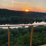 - A - Vyhlidka Nad Rekou Dom wakacyjny