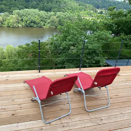 - A - Vyhlidka Nad Rekou Zdiby