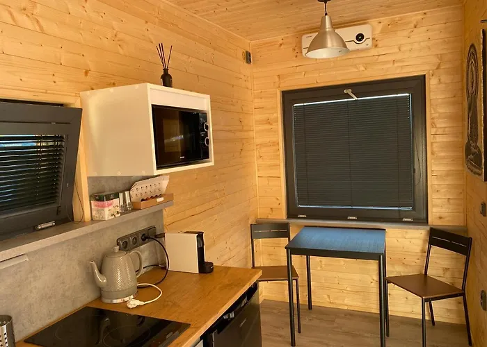 - A - Vyhlídka Nad řekou