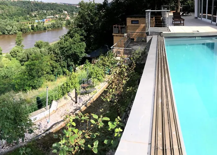 - A - Vyhlidka Nad Rekou